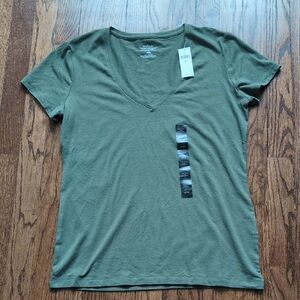 Banana Republic Factory Olive Green V-Neck Tee